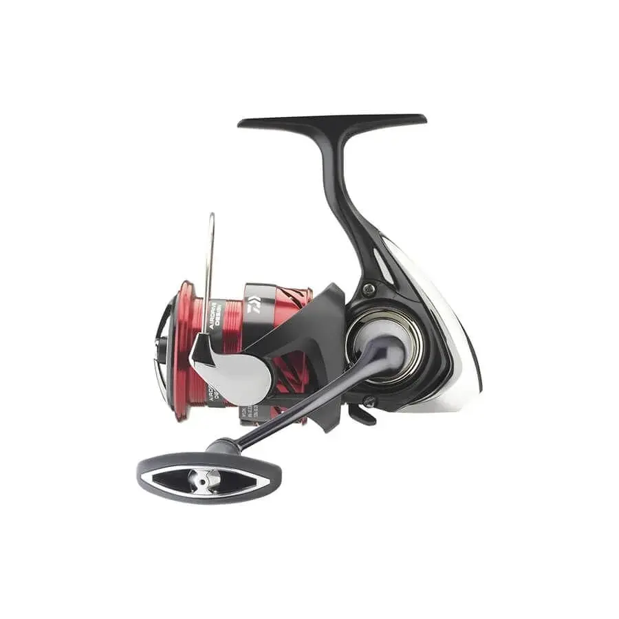 Daiwa Ninja 23 LT 3000 CXH Spin Olta Makinesi